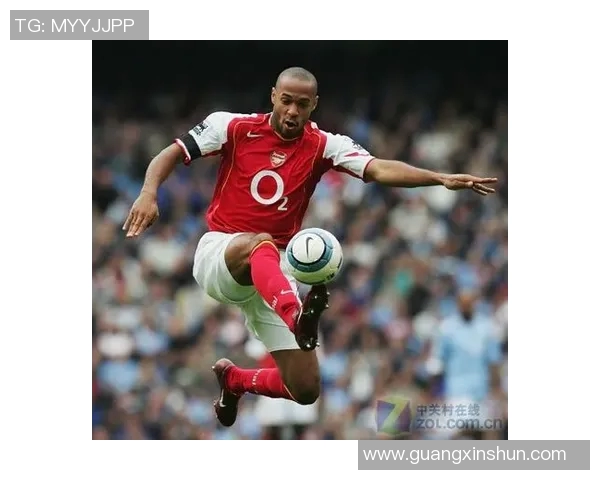 掌握技巧与战术提升球技的全面指南如何踢好足球的秘诀与训练方法